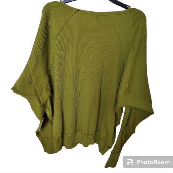 Free People SANTA CLARA THERMAL green v neck - Picture 5 of 5